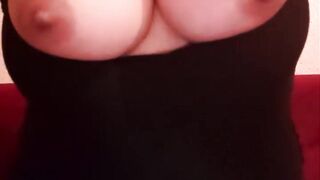 Mryana2 busty BBW cam model from stripchat