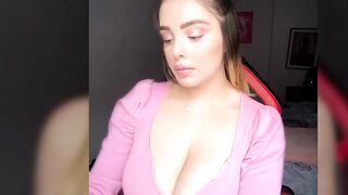 Alirawrz from Stripchat - busty cute camgirl