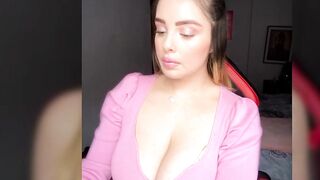 Alirawrz from Stripchat - busty cute camgirl