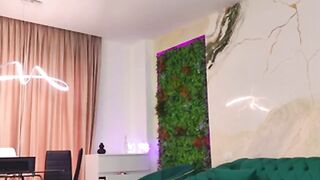 emilyybloom gorgeous performer enchants chat