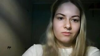 rosiejune glamorous webcam model