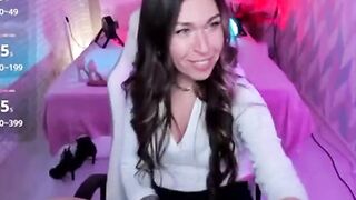 reginafoxxy silver-tongued model persuades easily