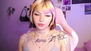 my-haru webcam video - voluptuous webcam model