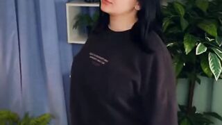 maudhelms webcam video - flawless performance shines bright