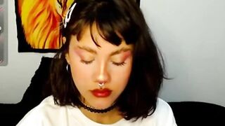 yourdessert1 webcam video - passionate performer enthralls