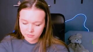 laura-whisper alluring webcam model