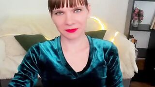 dianamoonn willowy webcam model