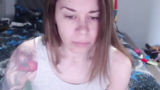 directgirl breathtaking beauty captivates audience