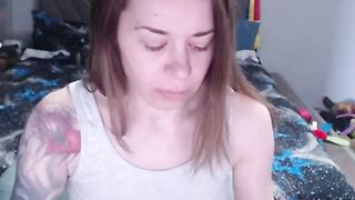 directgirl breathtaking beauty captivates audience