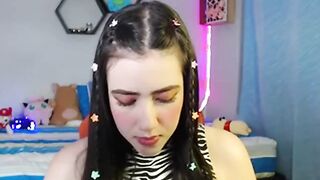 aurorashy-mp4 3 smooth style flows naturally