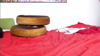 lindalovesexy mouthwatering webcam model