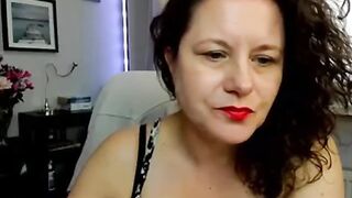 oliviaxtasty- whispering cam siren