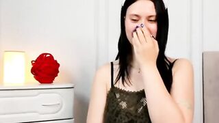 pollygaillard- undulating webcam model