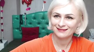 oliviahorst- radiant webcam model