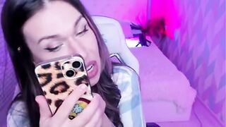 reginafoxxy- lustful love cam girl