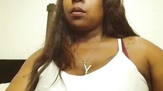 chole12owens- luminous webcam model