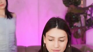 brightdiamonds- mouthwatering webcam model