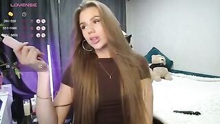 SweetyMia effervescent webcam model