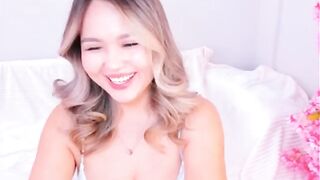miss-korea flirty little tease