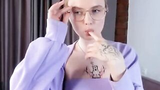 jenniferelis blissful webcam model