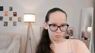 lynettebails caring cam cutie