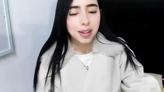isabellaa-jadee bold performer stands out