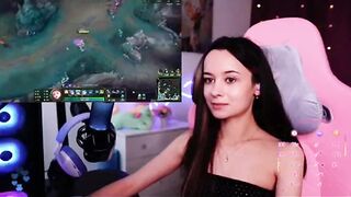 JuicyAngel candlelit cam beauty