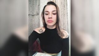 MaidenCrystal seductive cam witch