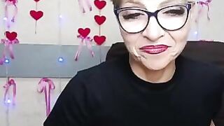 ellabonito youthful webcam model