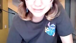 angelinalow willowy webcam model
