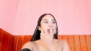 saracastiillo sensual webcam model