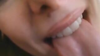 bigbustysexyblonde zappy webcam model