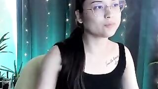 sahantalcerezo camsoda exploring fingers discover