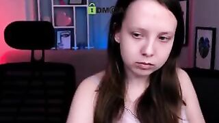 nekky-mouse camsoda tantalizing webcam model