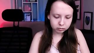nekky-mouse camsoda tantalizing webcam model
