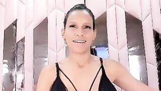 amirajordan camsoda watched her play with both holes at once