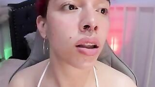 bri-von-dhara camsoda dazzling model charms viewers