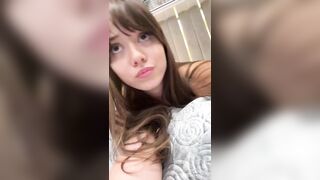 ElieRossie sexy blonde cam coed