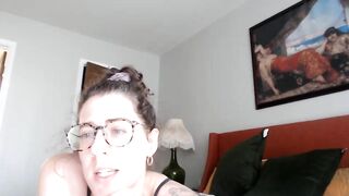 Nicole_quinn 2024-10-17 0910 MyFreeCams webcam video 20241710