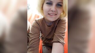 Marie-outdoor 2024-10-18 0727 BongaCams live cam model video